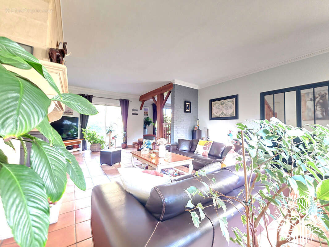 Maison à ARBONNE-LA-FORET