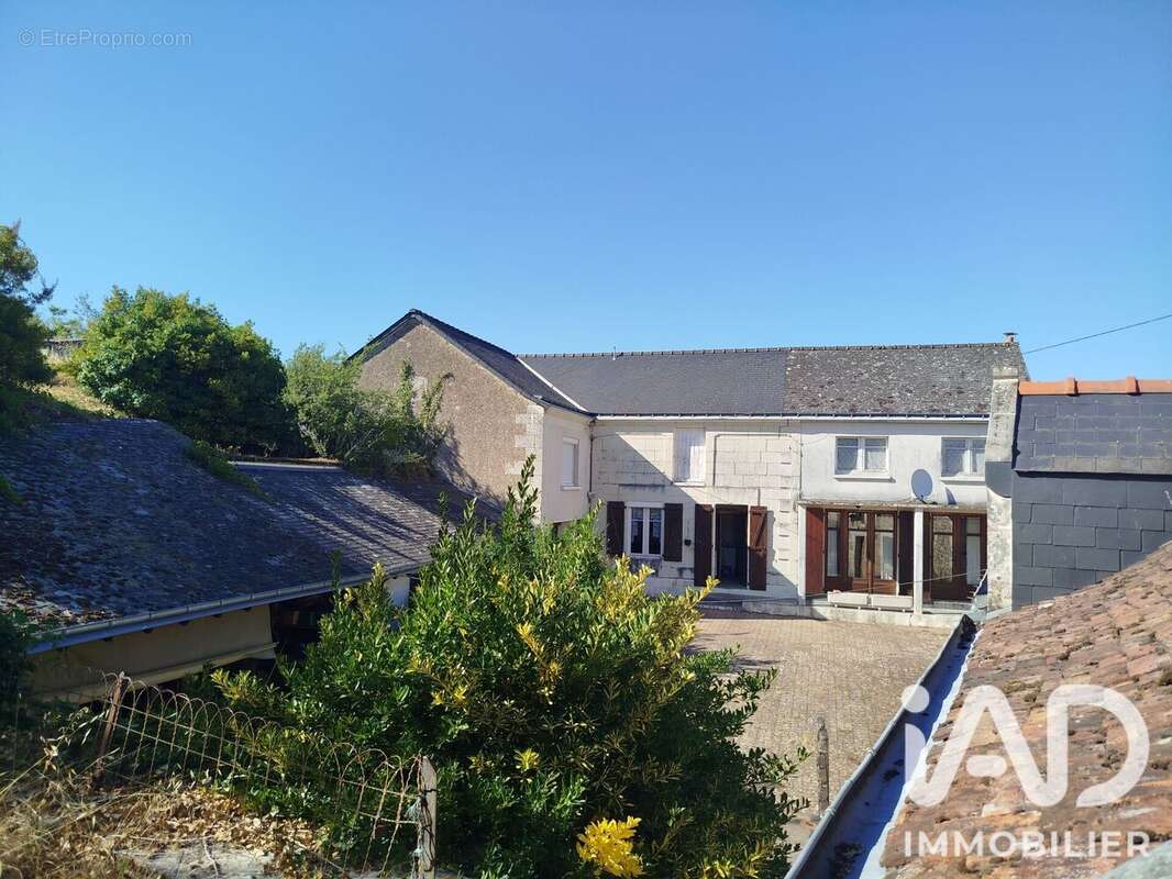 Maison 129 m² à Chinon  - photo 4