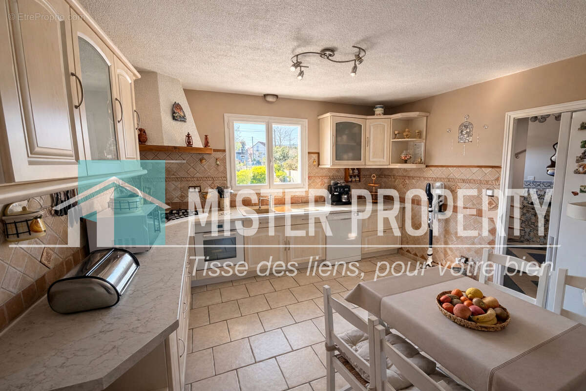 Maison à SARTROUVILLE