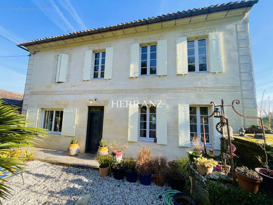 Maison à CABARA