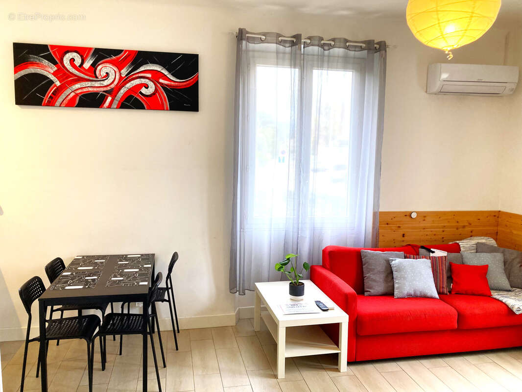 Villa rénovée divisée en 4 appartements à La Ciotat 50 m de la mer - photo 8