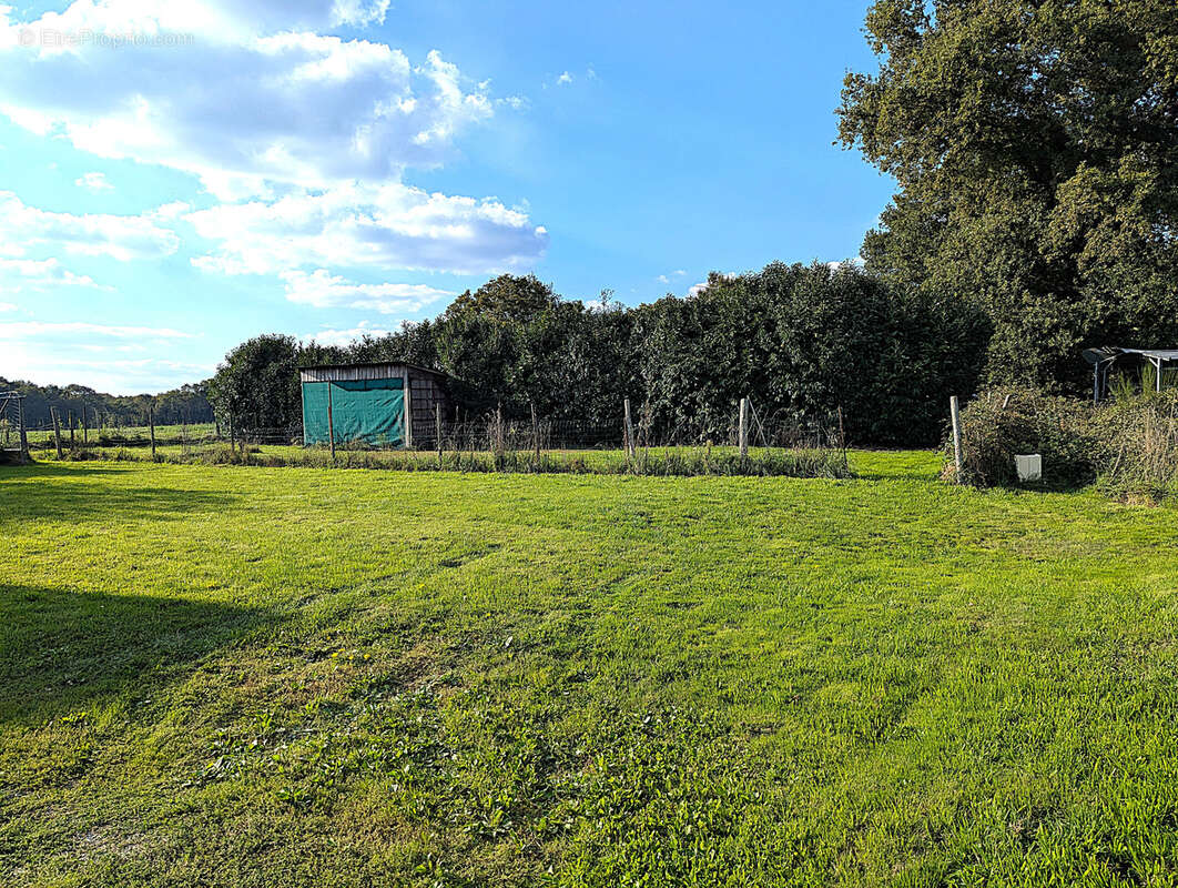 Maison à LA CHAPELLE-DES-MARAIS