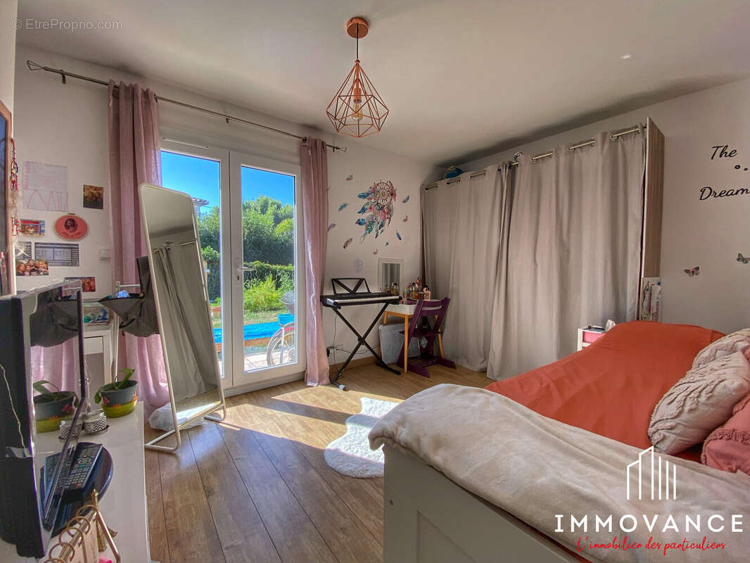 Maison à SUSSARGUES