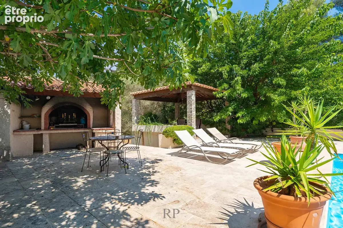 Villa Aubagne 8 pièce(s) 280 m2, calme, piscine, tennis - photo 6