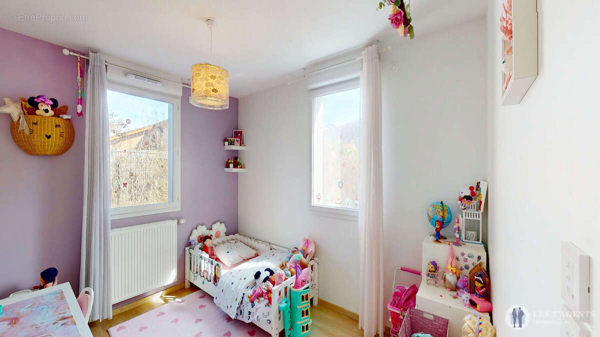 Appartement à SAINT-MARTIN-D'HERES