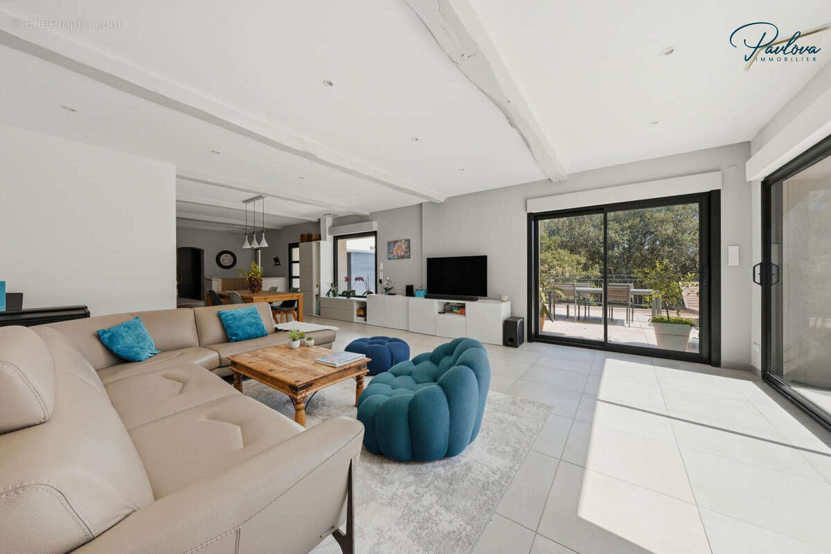 Maison à VIOLS-LE-FORT