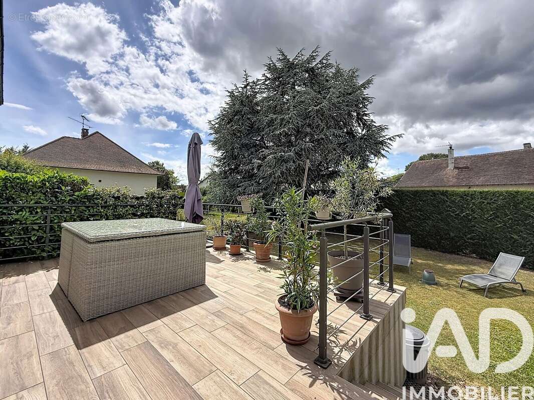Photo 8 - Maison à NOGENT-LE-ROI