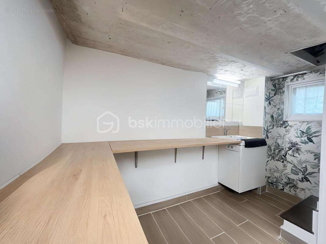 Maison à SAINTE-GENEVIEVE-DES-BOIS