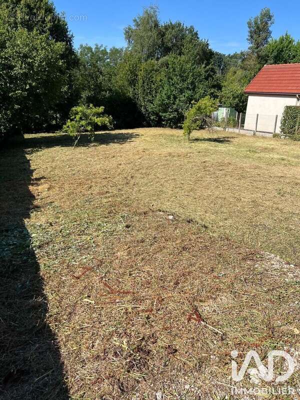 Terrain 720 m² à Dourdan  - photo 2