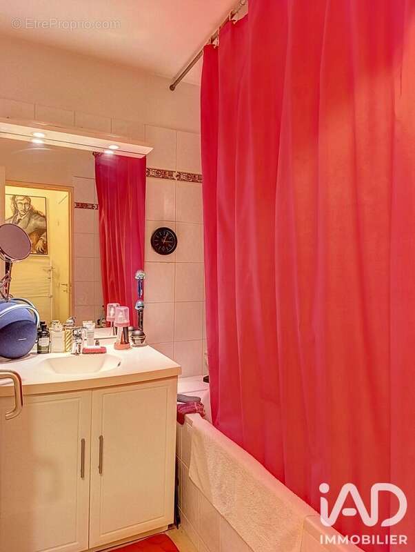 Appartement 44 m² à Port-Des-Barques  - photo 8
