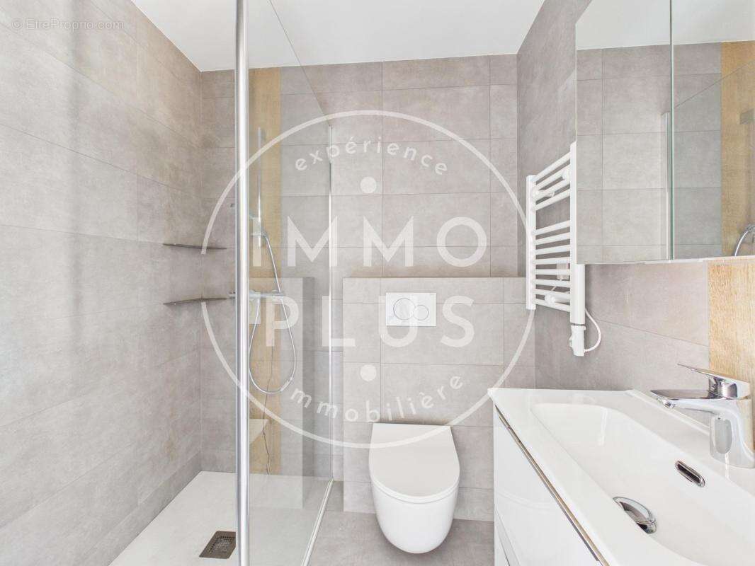 Vente - Maison - 4 pièces + cuisine - 97,02 m² - 680 000 € - - photo 8