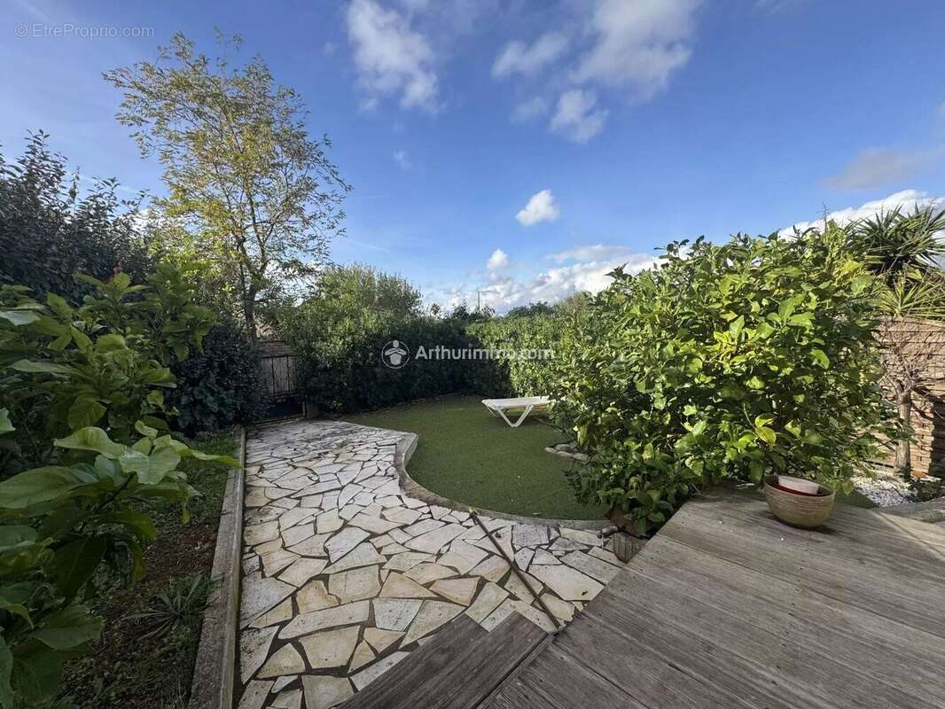 Maison à SIX-FOURS-LES-PLAGES