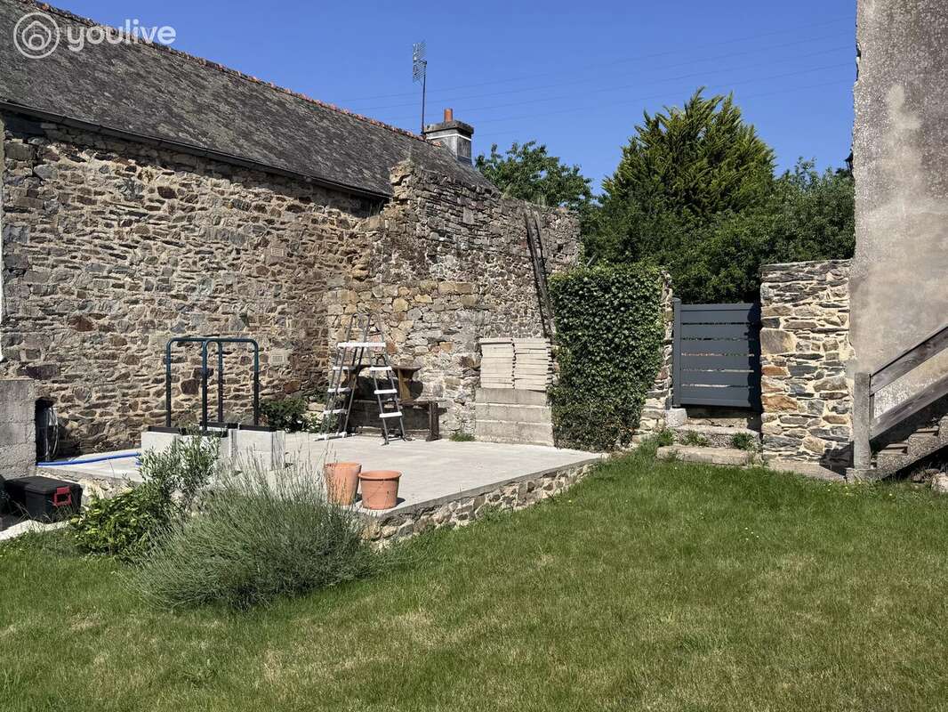 Maison à CAUREL