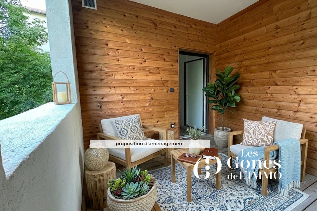 Appartement à CHAUSSAN
