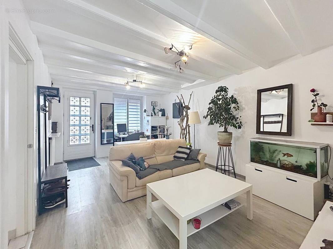 Photo 1 - Maison à SAINT-JULIEN-DE-CONCELLES