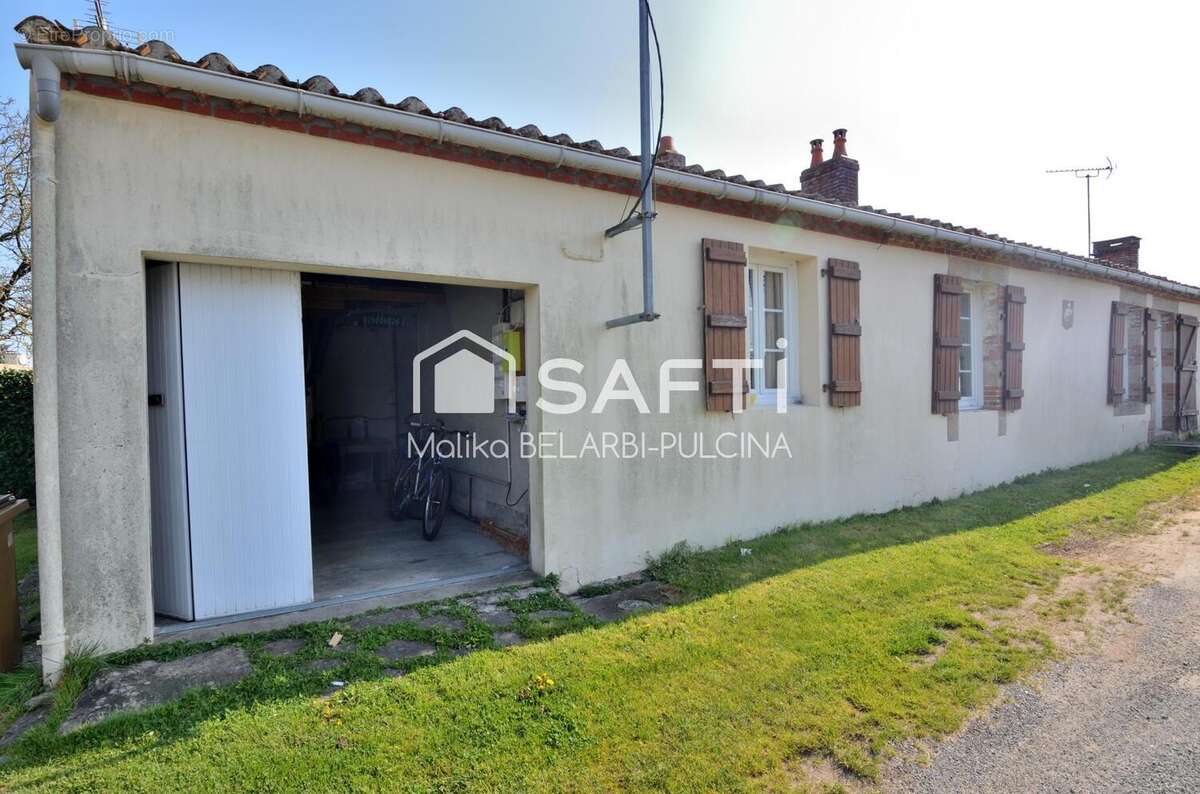 Photo 3 - Maison à SAINT-GEORGES-DE-POINTINDOUX