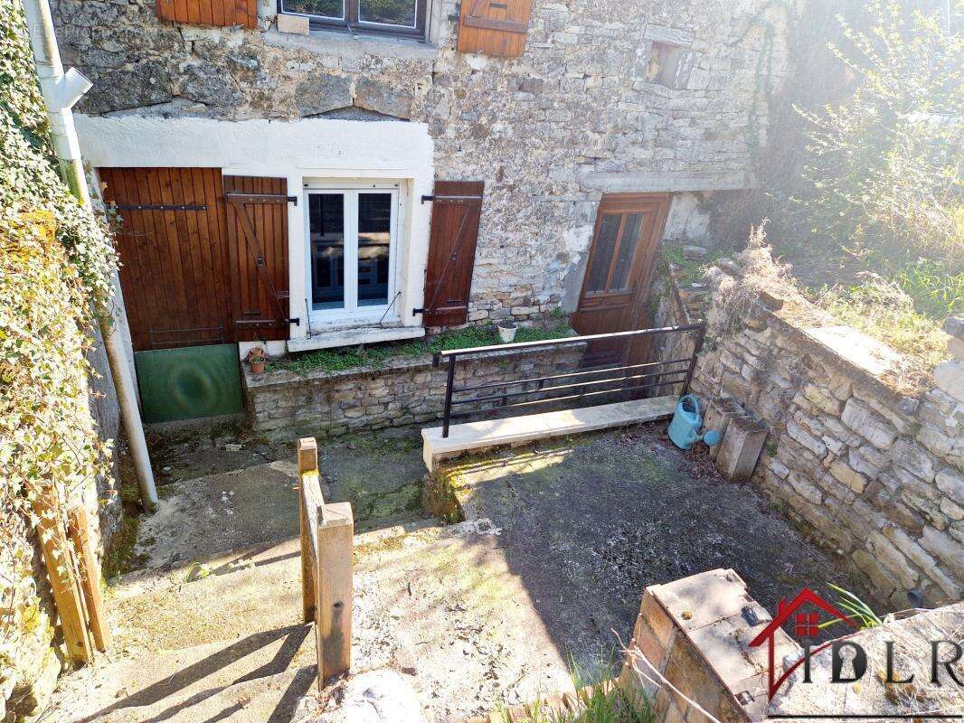 Maison à SERQUEUX