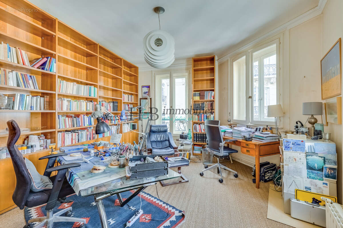 Appartement à PARIS-9E