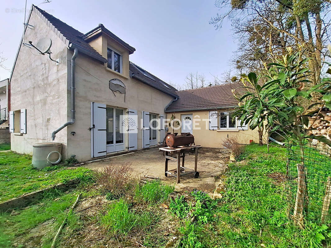 Maison à LINAS