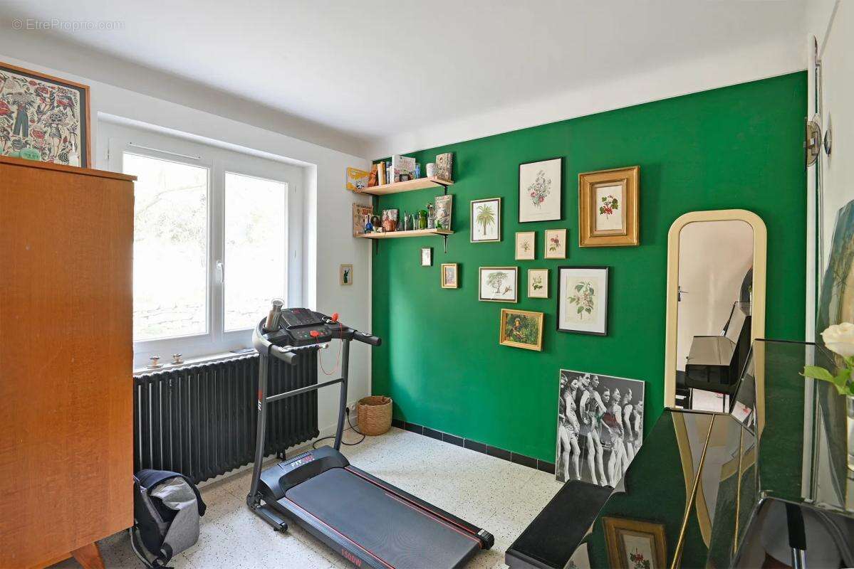 Maison de 6 pièces de 134 m² à Nîmes, Justices Vieilles - photo 6