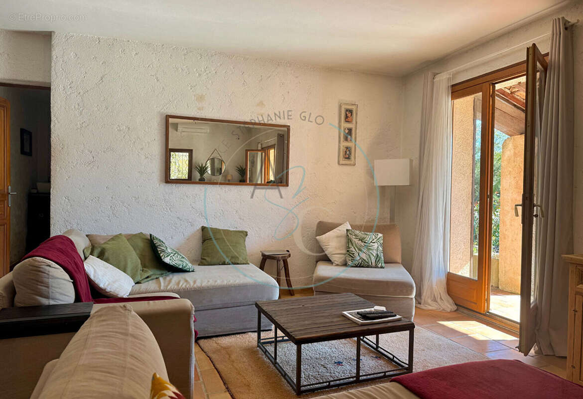 GASSIN - Villa avec piscine et studio indépendant - photo 4