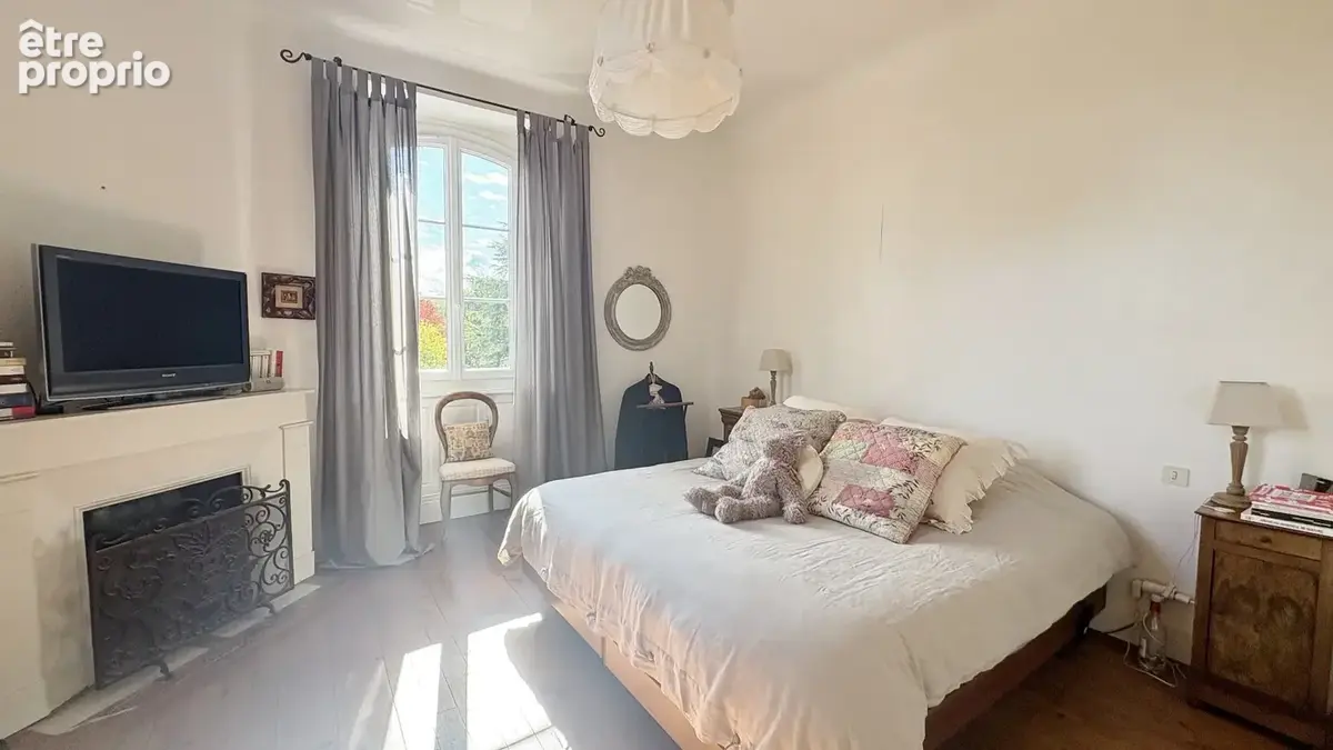 Maison de maître à vendre proche de Saint-Martin-de-Seignanx  Propriété de caractère avec piscine et dépendance - photo 17
