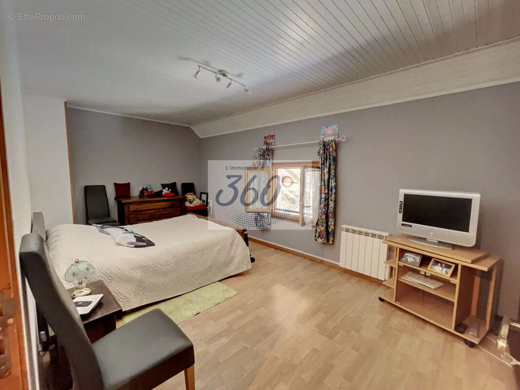 Maison familiale de 5 chambres - photo 12