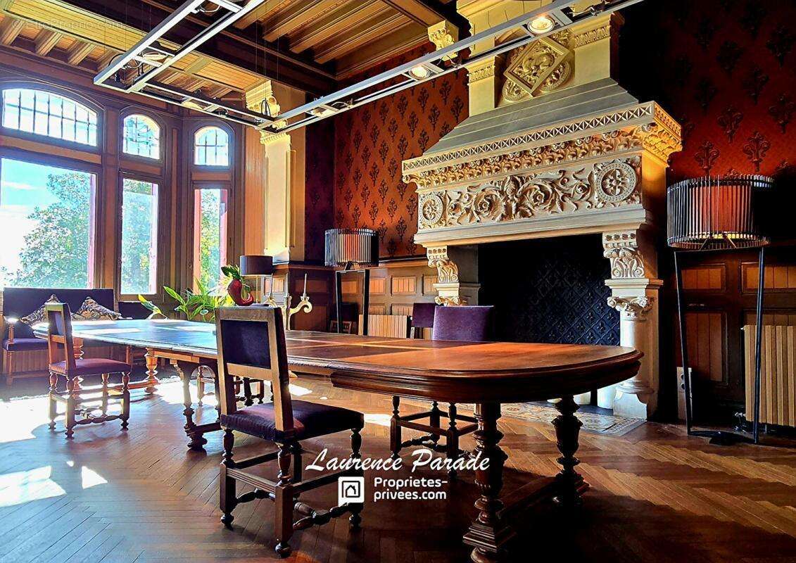 Maison à SAINT-FRONT-DE-PRADOUX