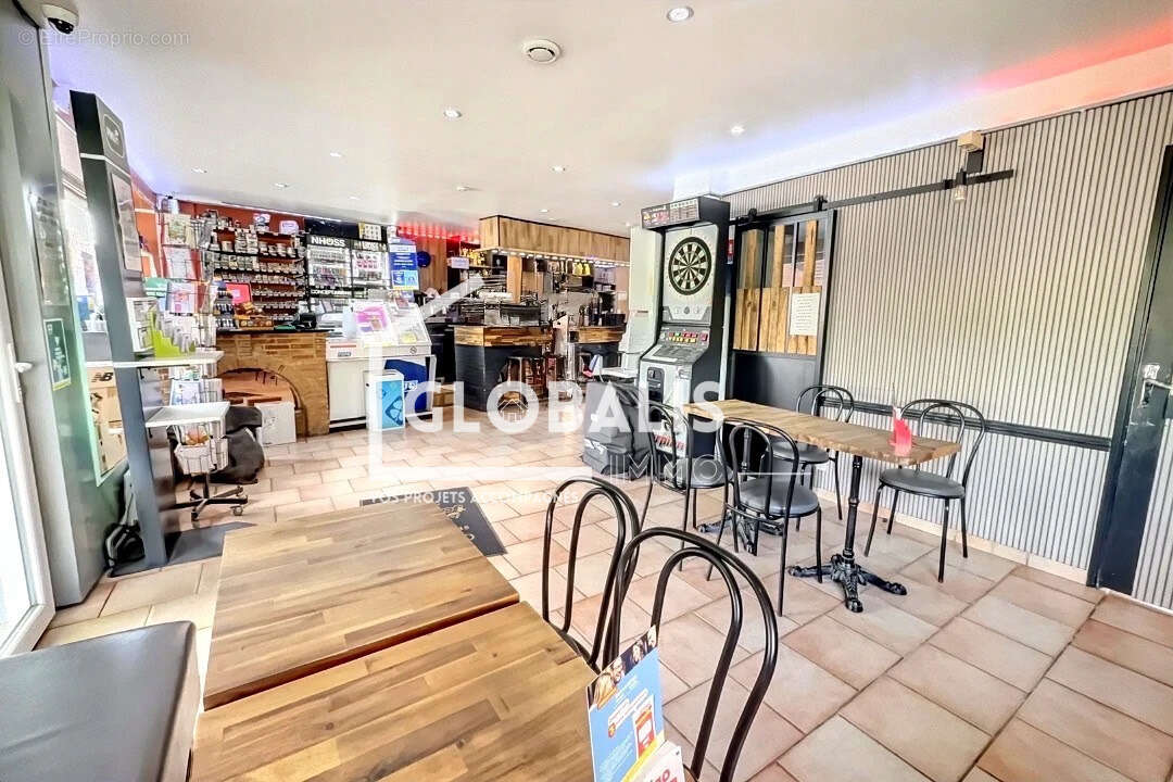 Appartement à AIX-NOULETTE