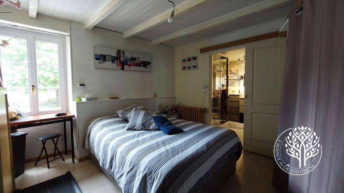Maison à ASNIERES-LA-GIRAUD