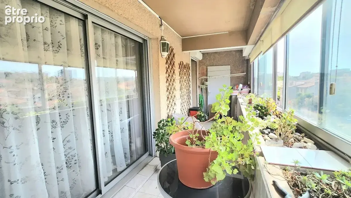 BEAU T4 / TERRASSE / SAINT JEROME