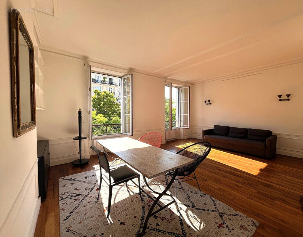 Appartement à PARIS-12E