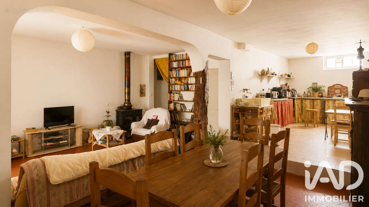 Maison 200 m² à Mazan  - photo 8