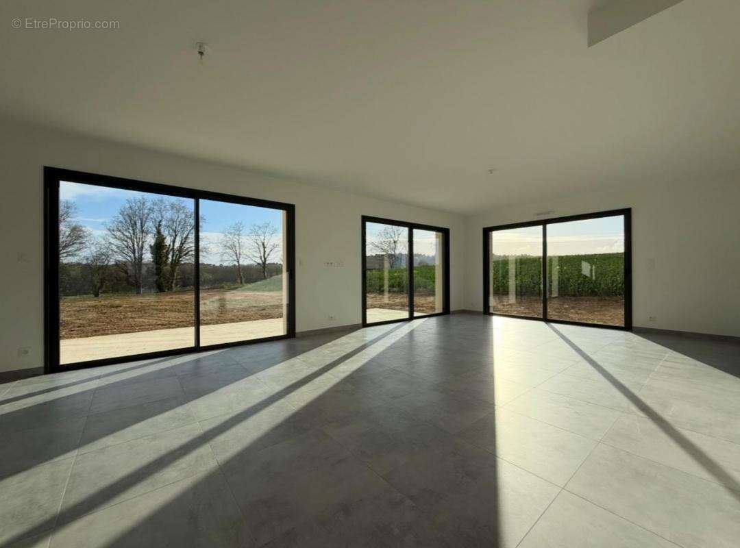 Maison à SAINT-MARCEL