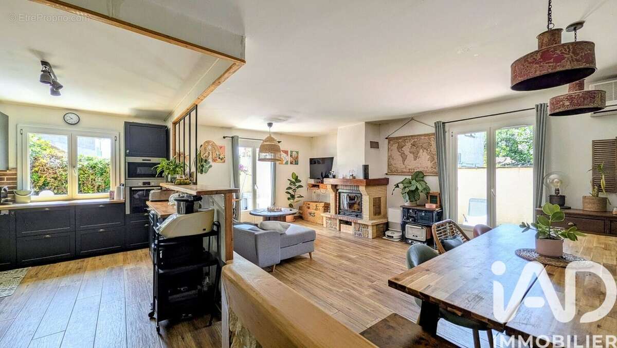 Photo 3 - Maison à SOLLIES-PONT