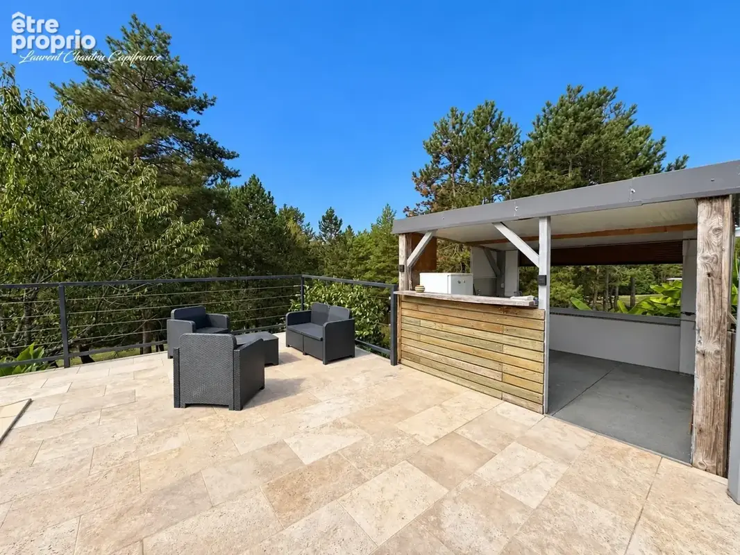 Maison familiale de 150m² avec piscine à Bassillac et Auberoche - photo 4