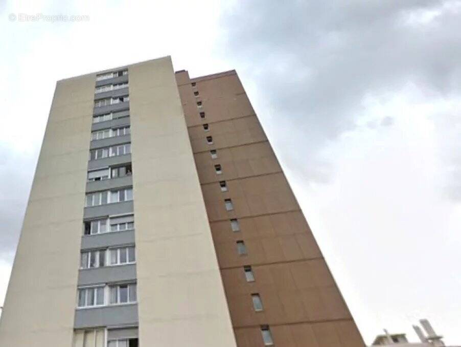 Appartement à IVRY-SUR-SEINE