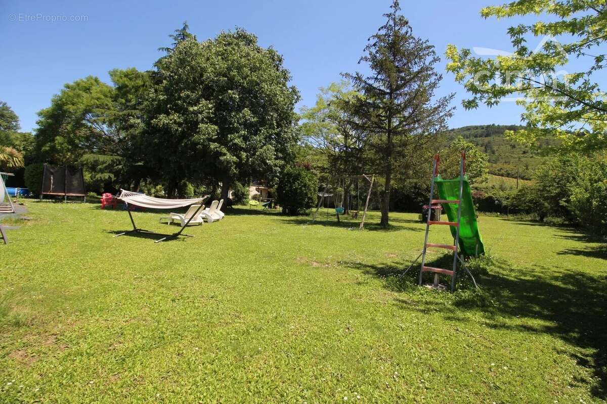 A vendre 2 maisons sur 23 000m² de terrain bordé par une rivière - photo 23