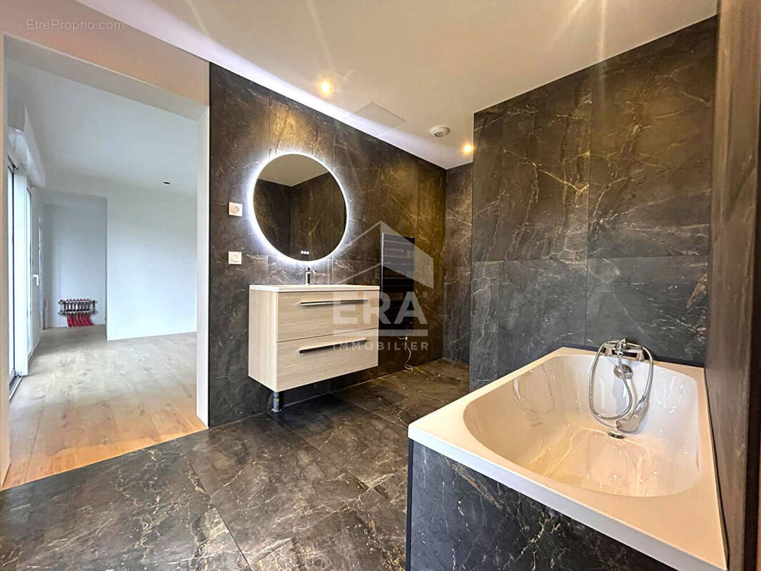 Maison à MUNCQ-NIEURLET