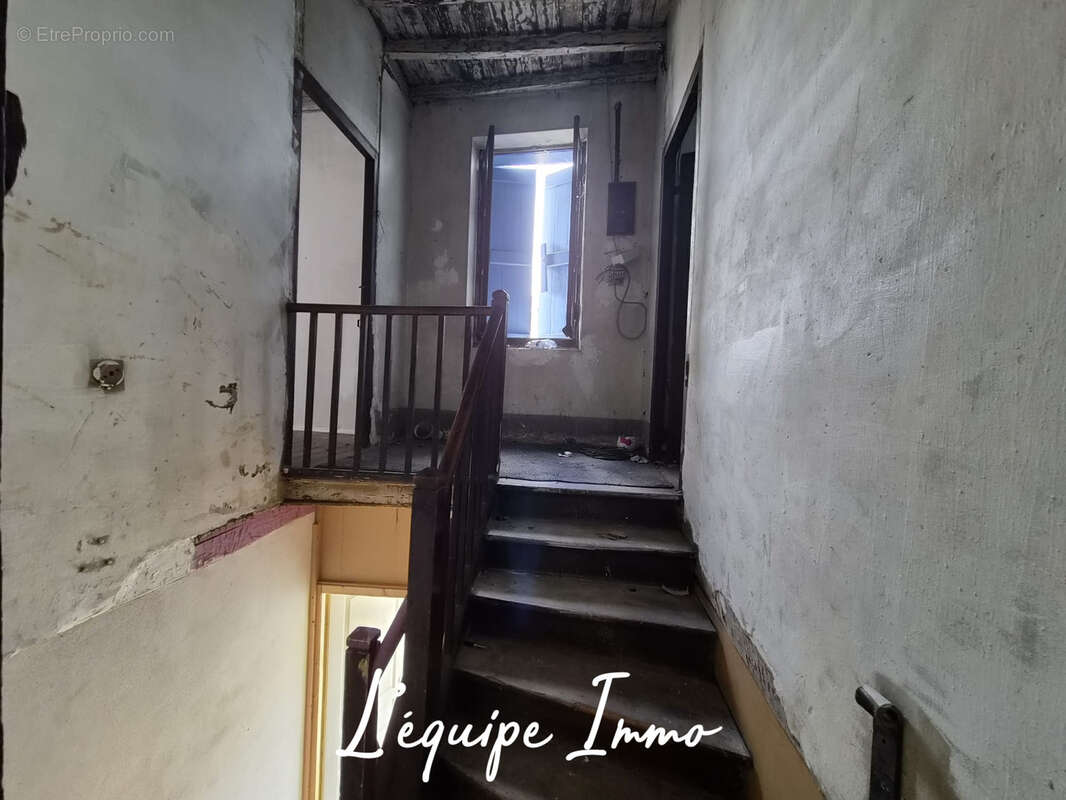 Maison de ville- Fort potentiel d'investissement - photo 5