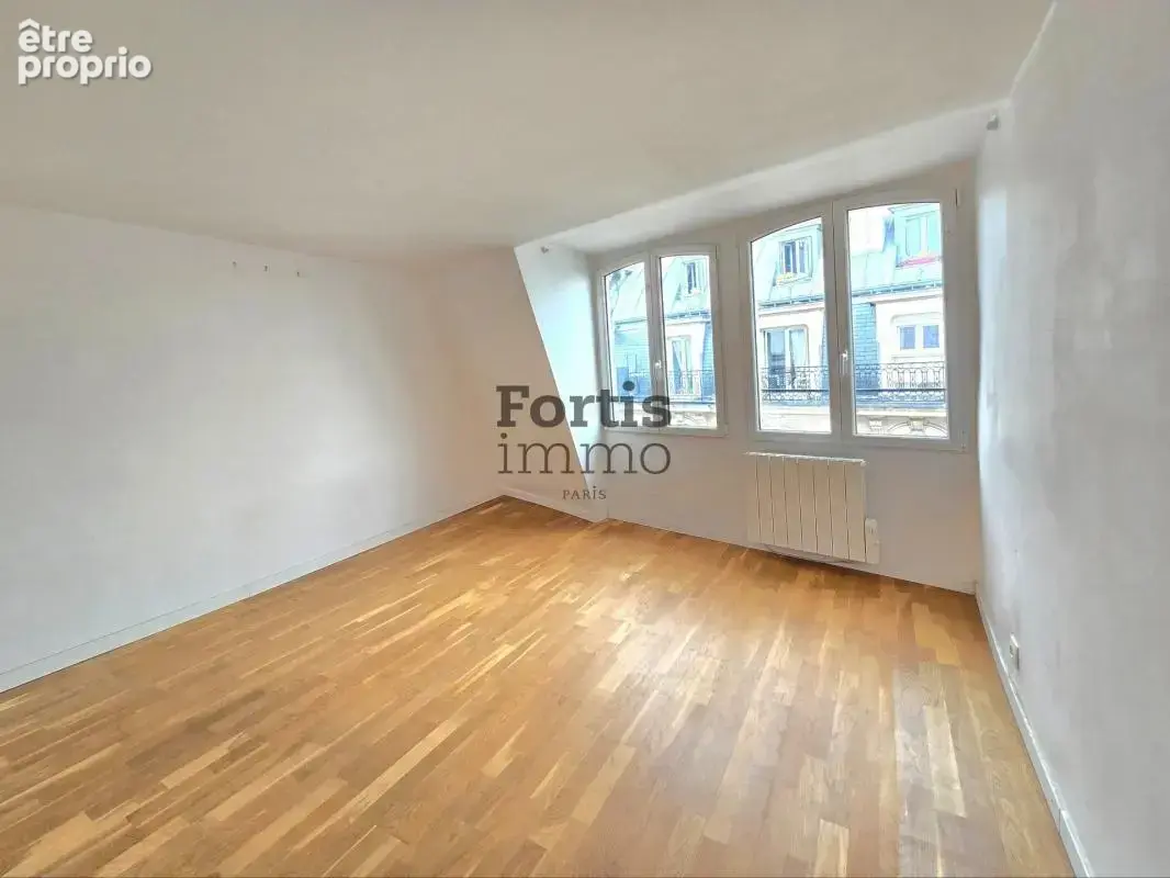 Paris 2 - duplex de 3 pieces, dernier etage avec vue degagee - photo 16
