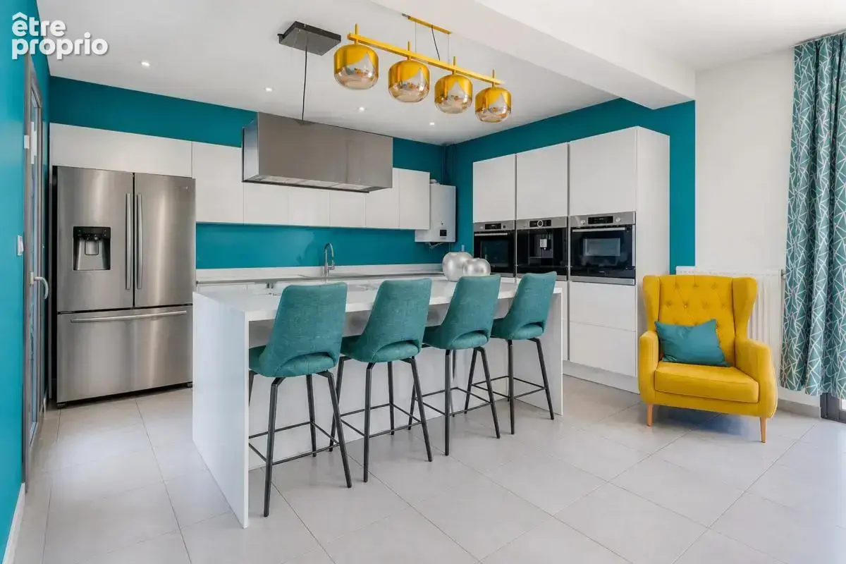 Maison de 6 pièces de 128 m² à Charvieu-Chavagneux - photo 3