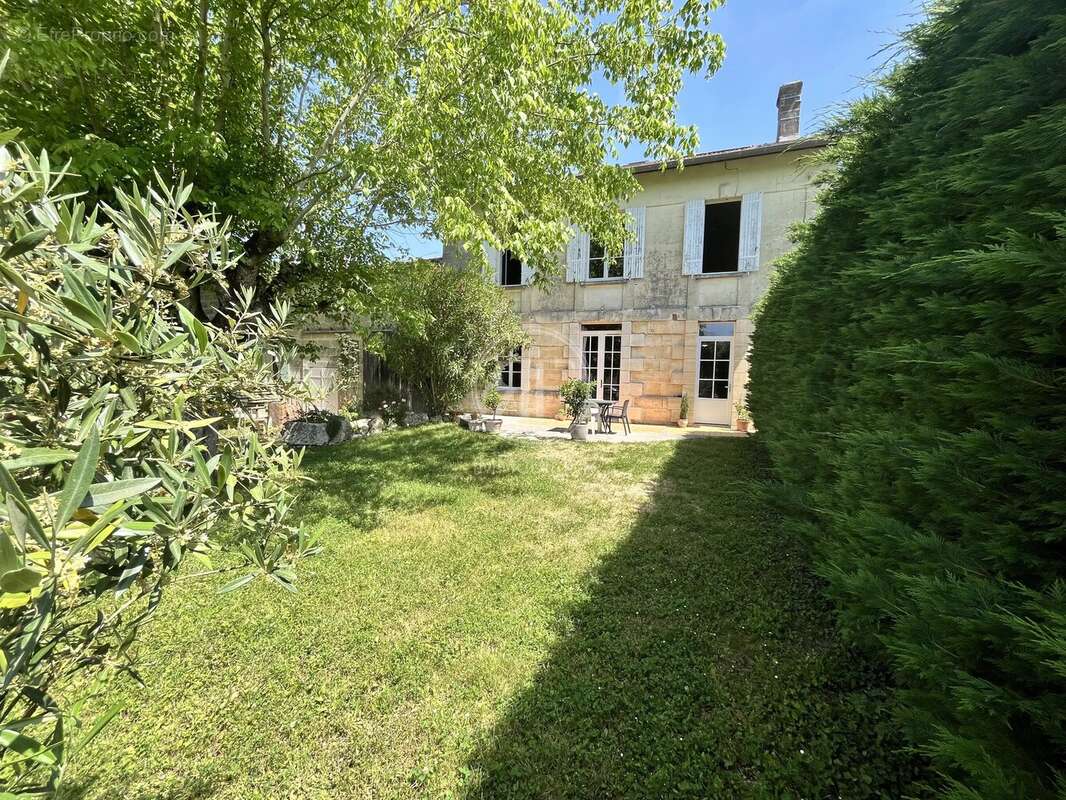 Maison à PUISSEGUIN