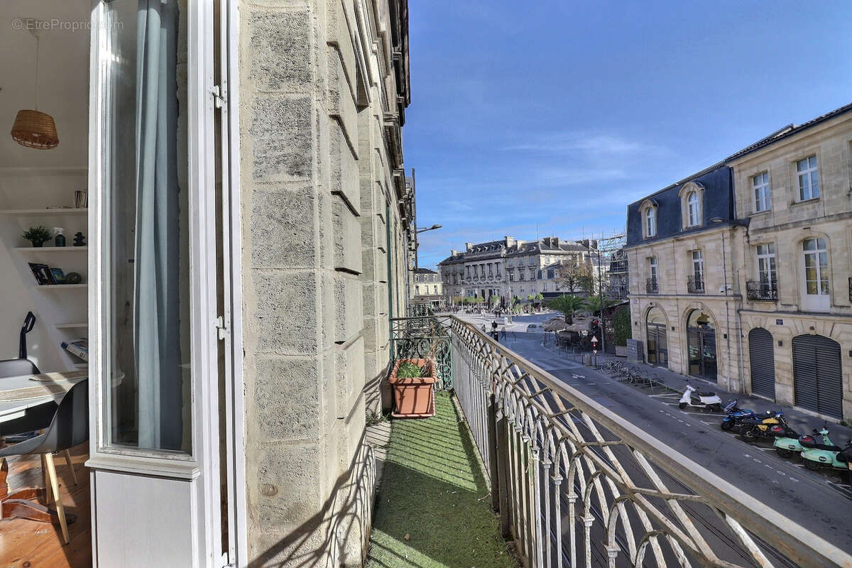 Appartement à BORDEAUX