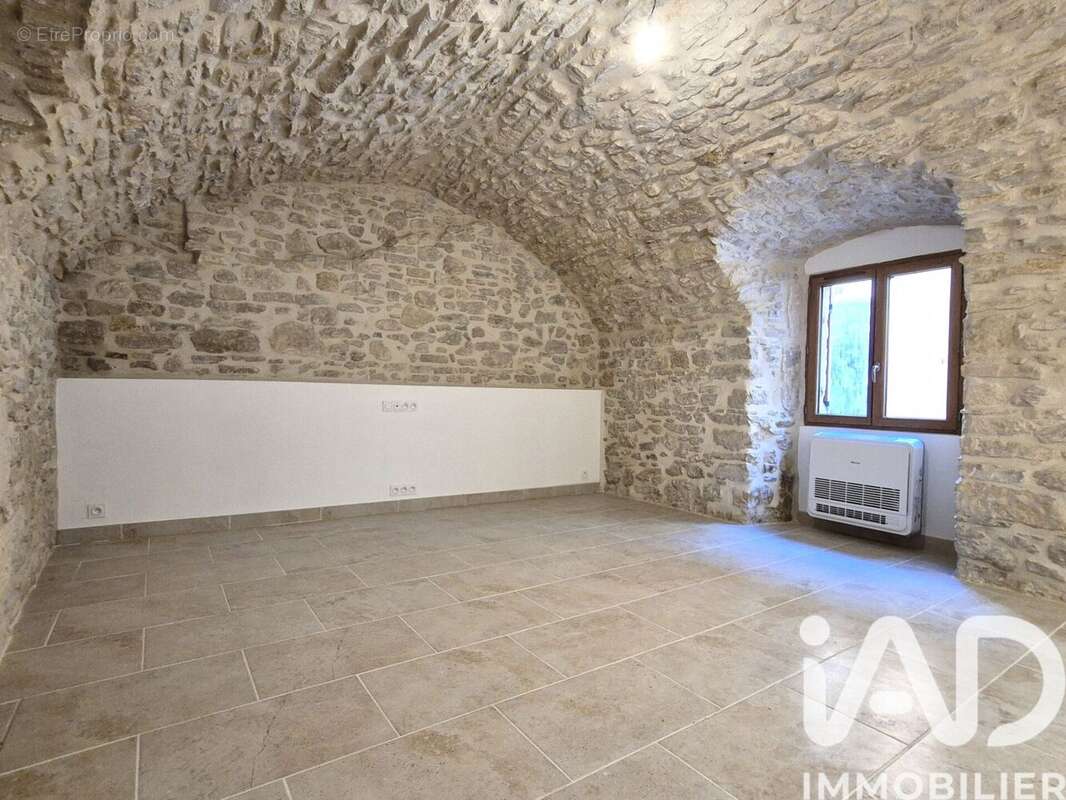 Photo 4 - Appartement à BAGNOLS-SUR-CEZE