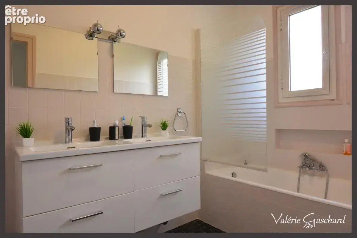 Maison familiale ou investissement à Port-Sainte-Foy-et-Ponchapt – 175 m² – 5 chambres – Double logement – Jardin 1038 m² - photo 19