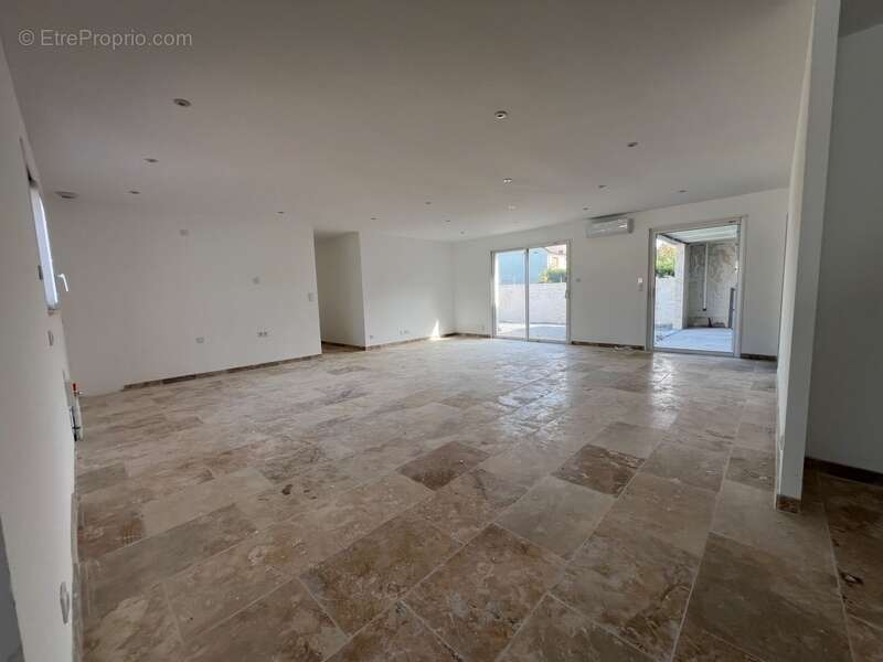 Maison à CHAUFFAILLES