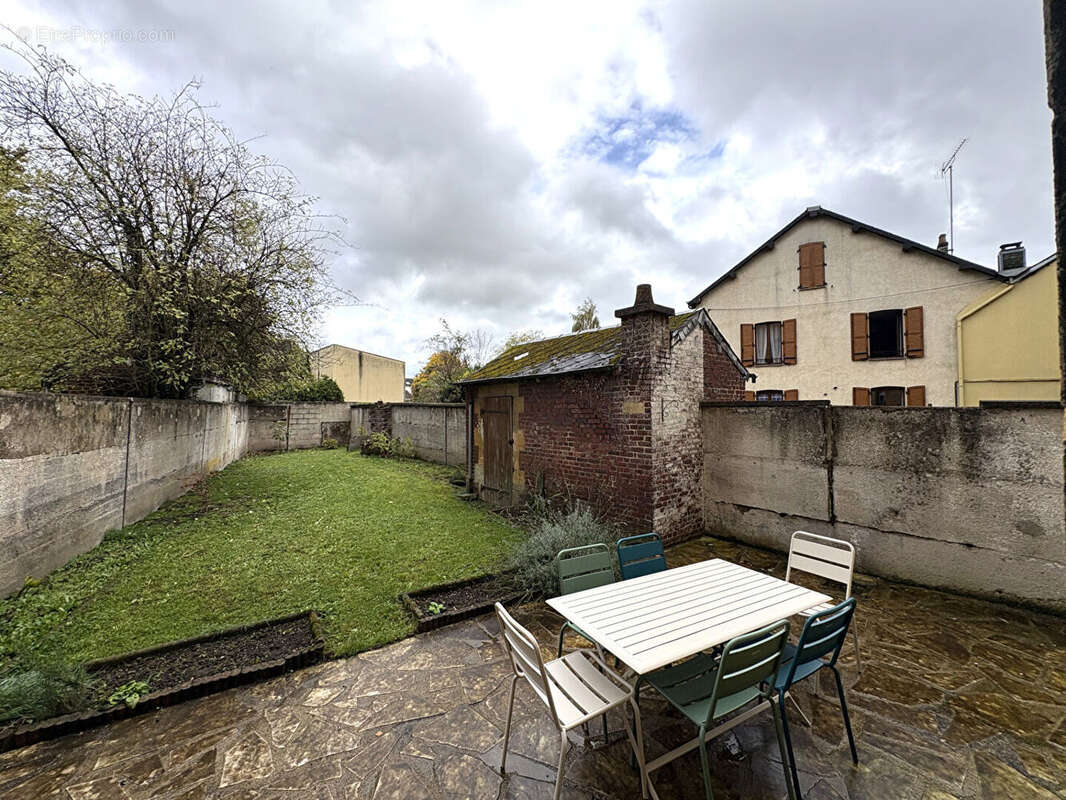 Appartement à CHARLEVILLE-MEZIERES