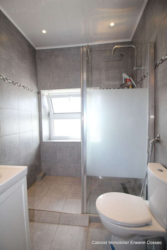 LECHIAGAT - Maison de 130 m² profitant d'une vue sur le port - photo 11