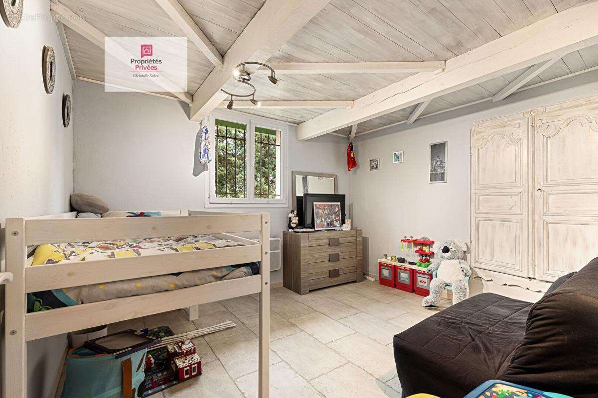 propriété de 7 pièces avec un chalet de 42 M2 avec piscine-lagon sur Tourrettes - photo 14